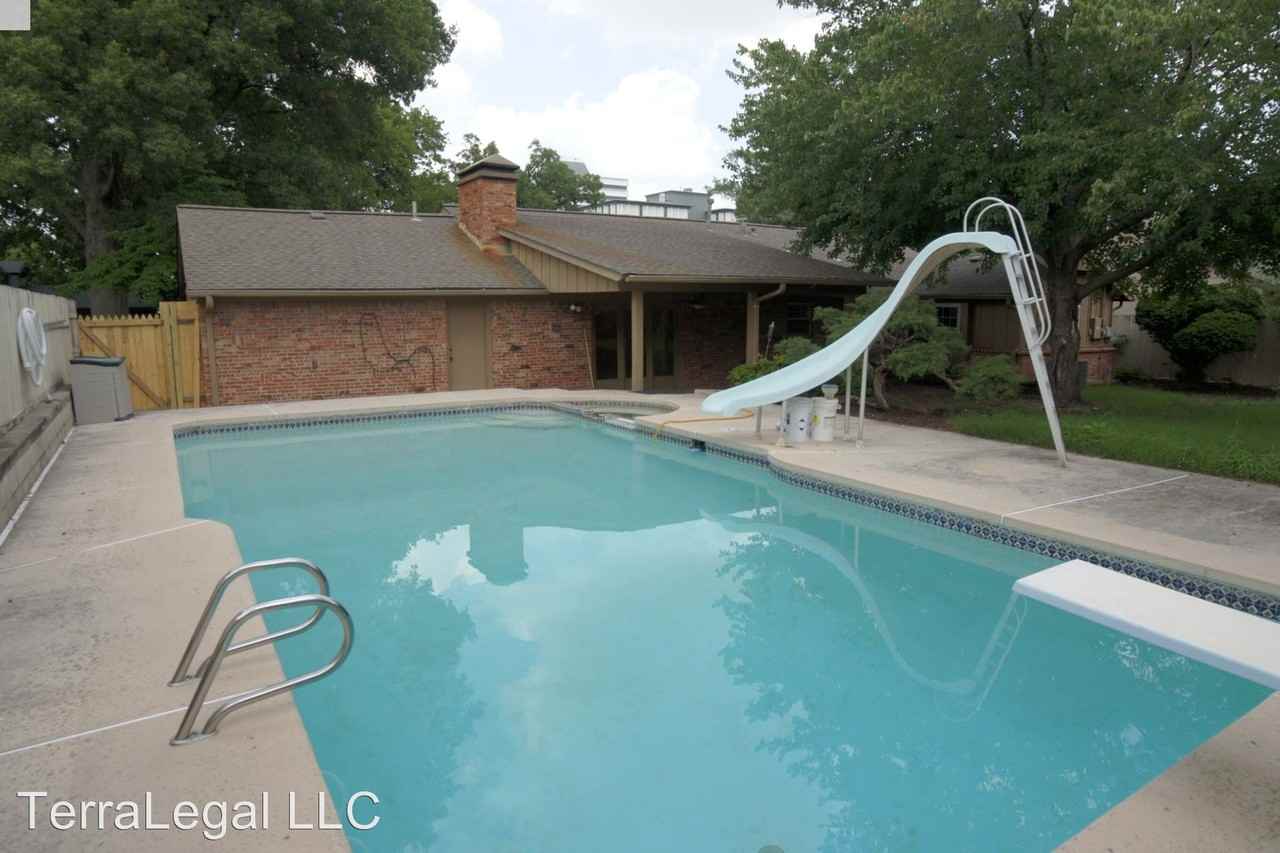 4626 E 55th St - Photo 3 of 26
