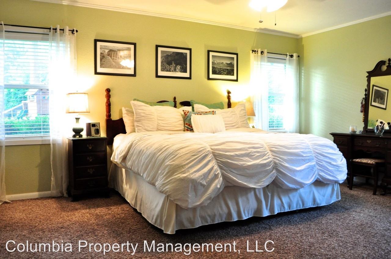 10 Regency Dr - Photo 2 of 14