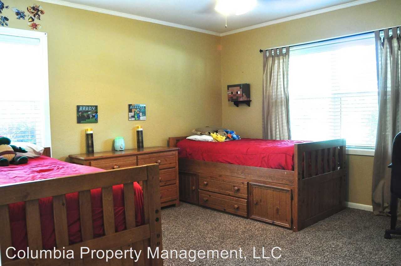 10 Regency Dr - Photo 3 of 14