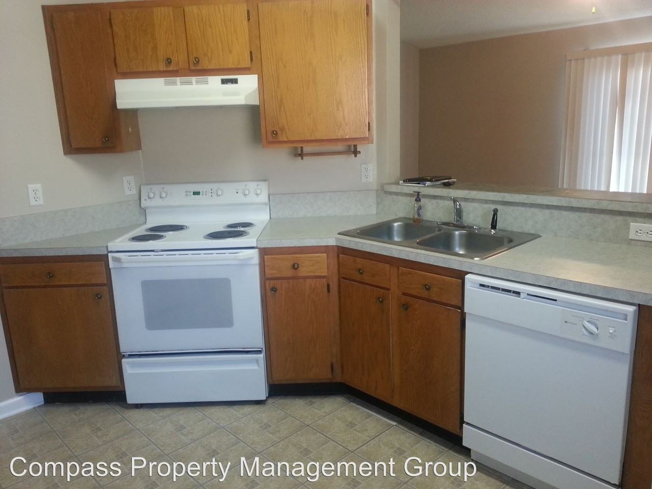 12017 Cancun Dr - Photo 2 of 7