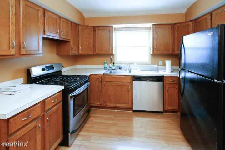 2537 Applelane Ave - Photo 3 of 17