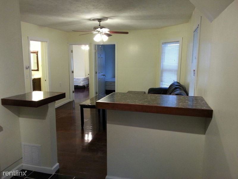 205 Lexington Ave - Photo 3 of 7