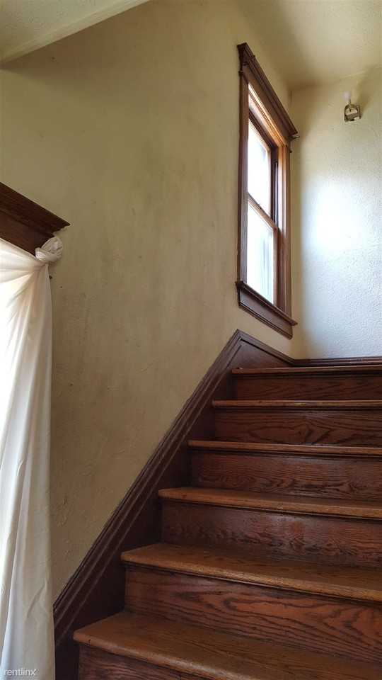 1035 Yukon St - Photo 2 of 17