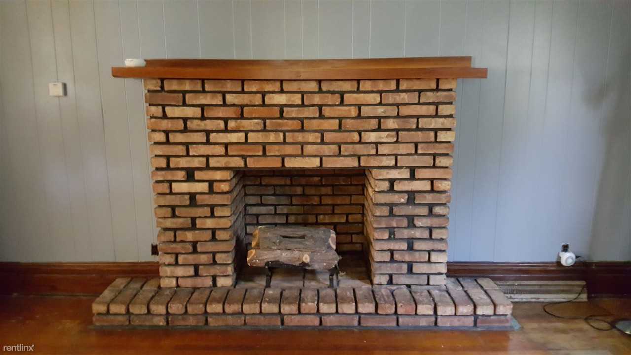 1035 Yukon St - Photo 3 of 17