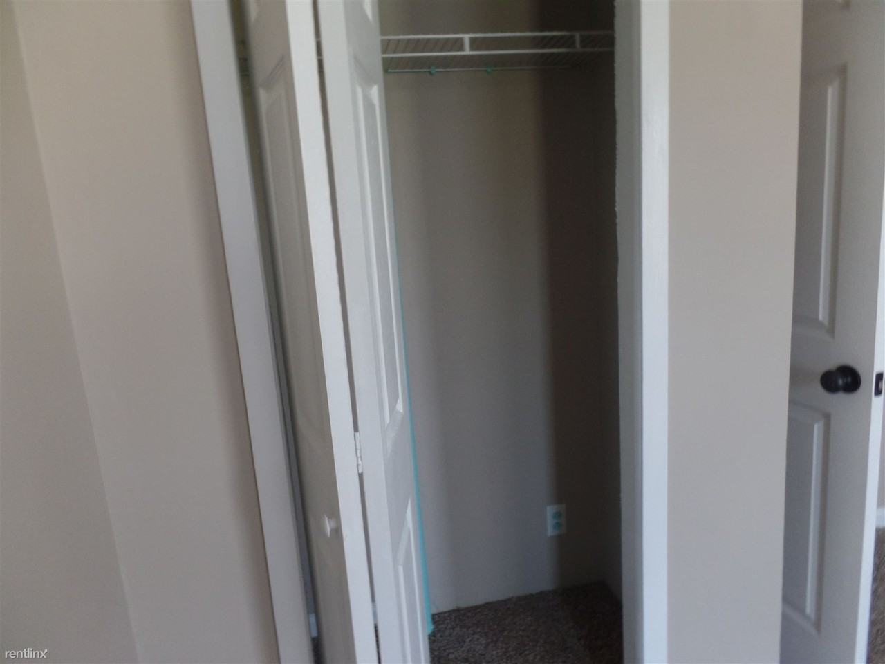1004 Bush Ave - Photo 2 of 14