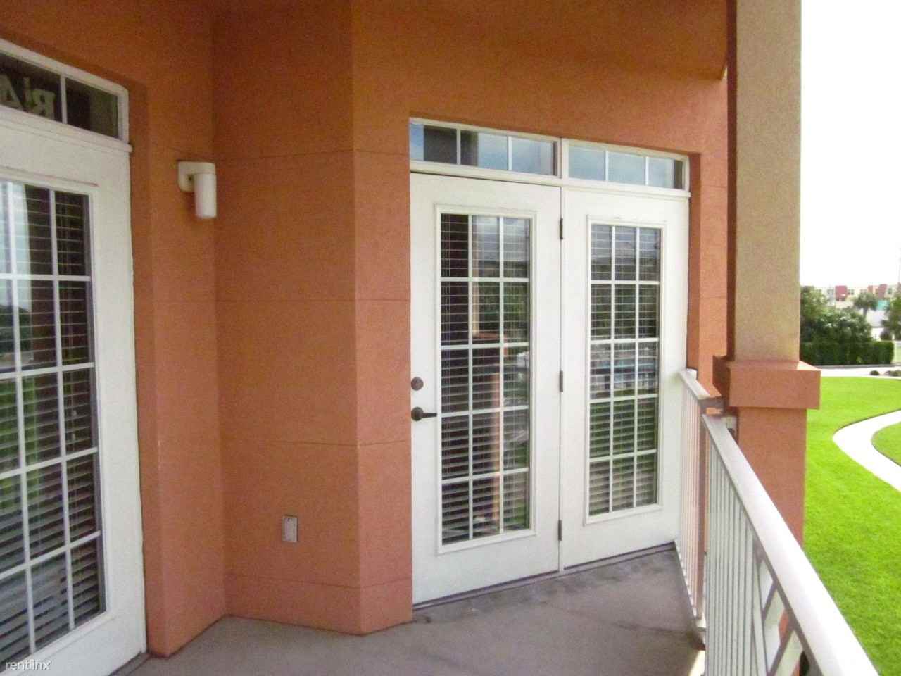 225 Atlantis Cir - Photo 3 of 10