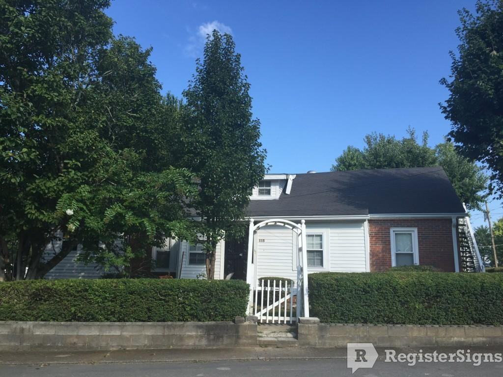 115 Miller St - Photo 3 of 19