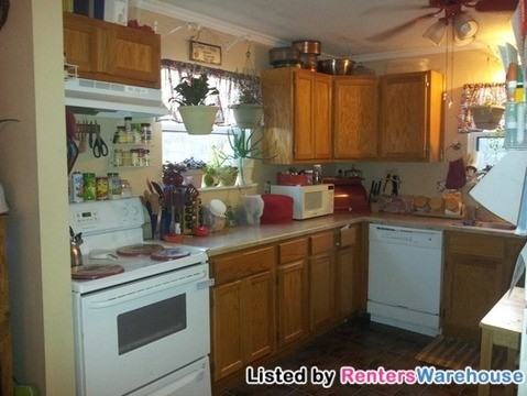 803 Twin Oak Dr - Photo 2 of 8