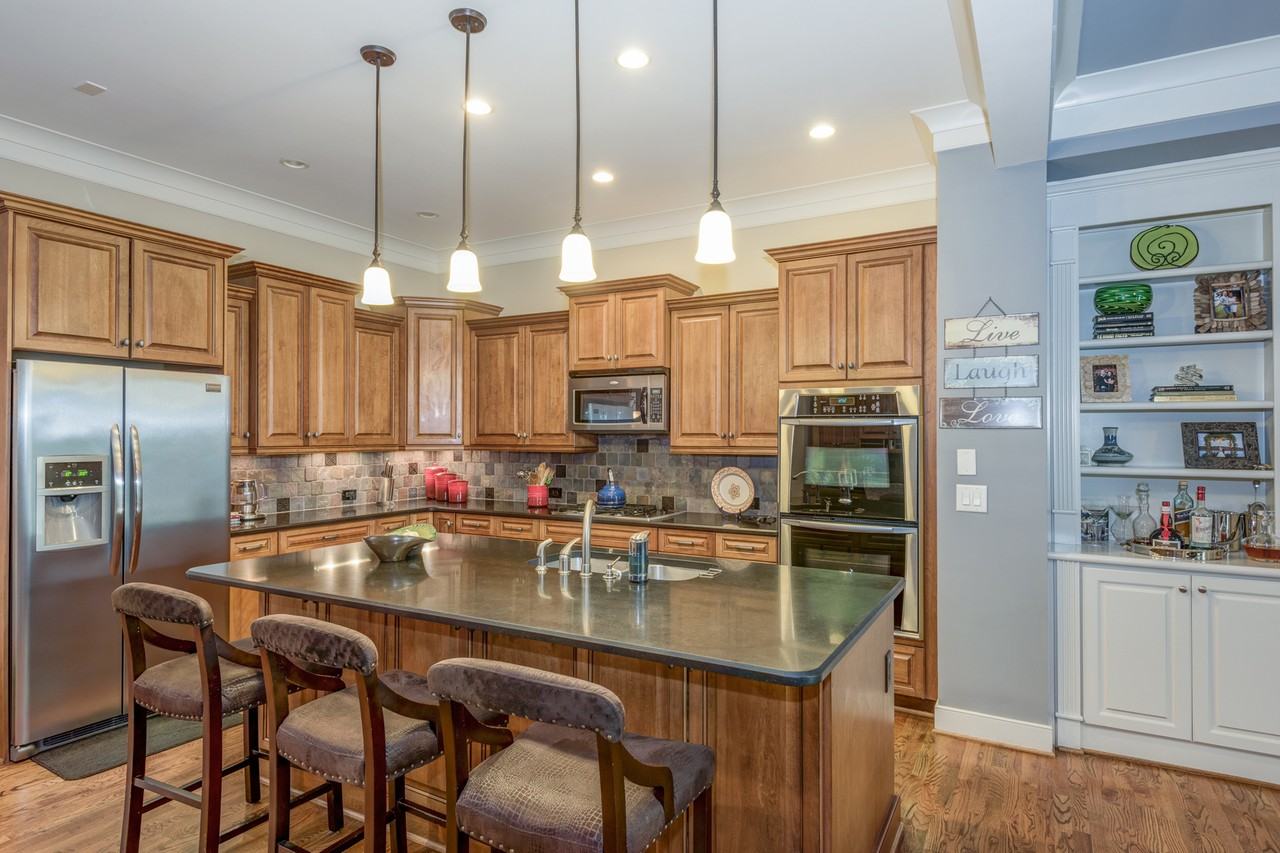 2139 W Village Ln - Photo 3 of 25