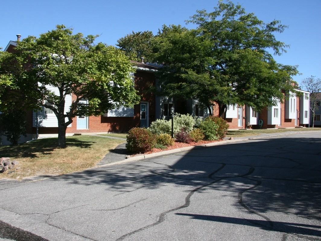 346 Wigston Dr #7 - Photo 2 of 6