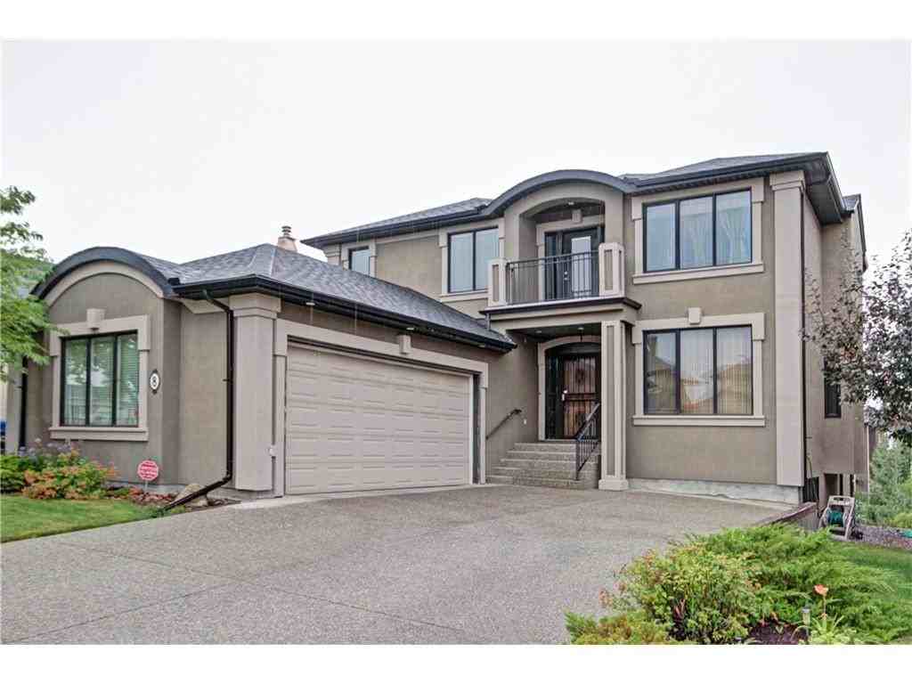 8 Coulee Park SW #8 - Photo 2 of 31