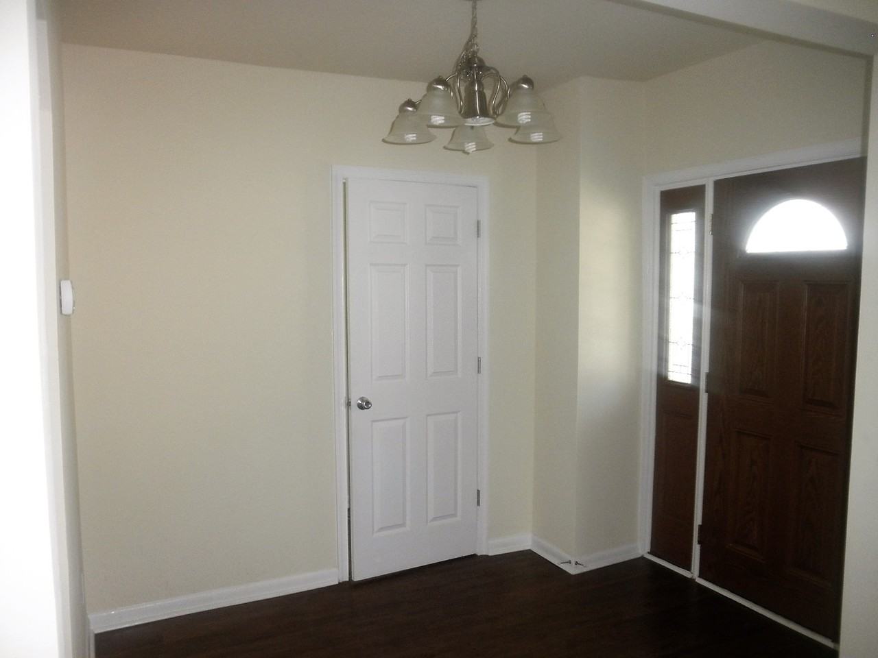 4205 Diller Ave - Photo 2 of 18