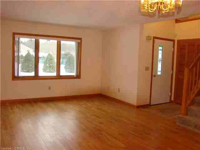 441 S Main St - Photo 3 of 20