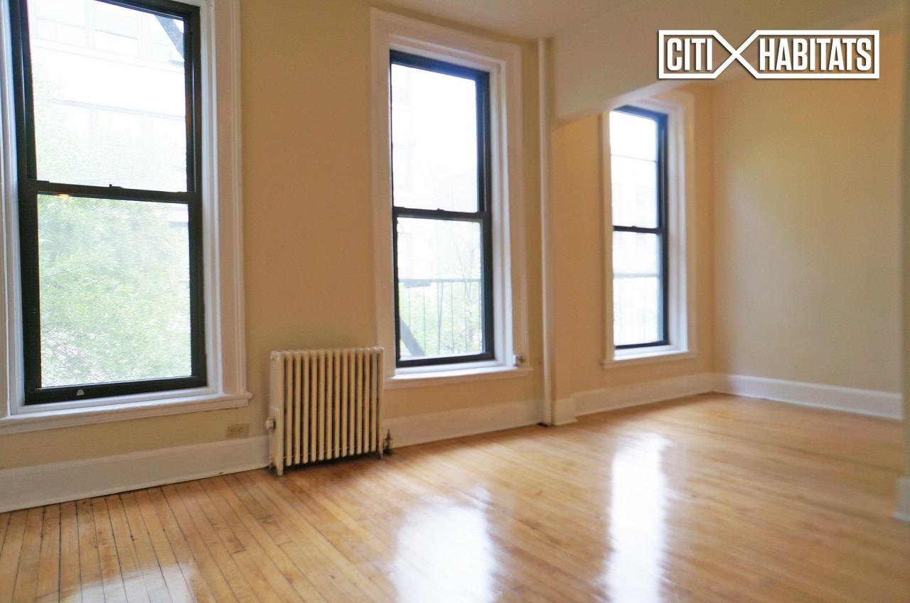 188 W 9th St #2B