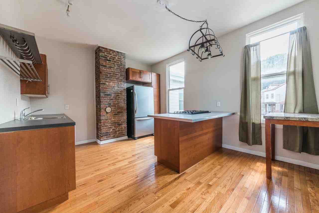 150 Monastery Avenue - Photo 3 of 20