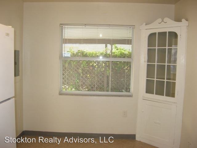 118 34th St W - Photo 3 of 11