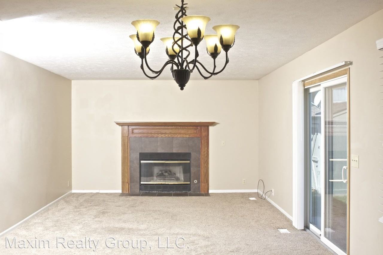 12978 Lark St - Photo 3 of 13