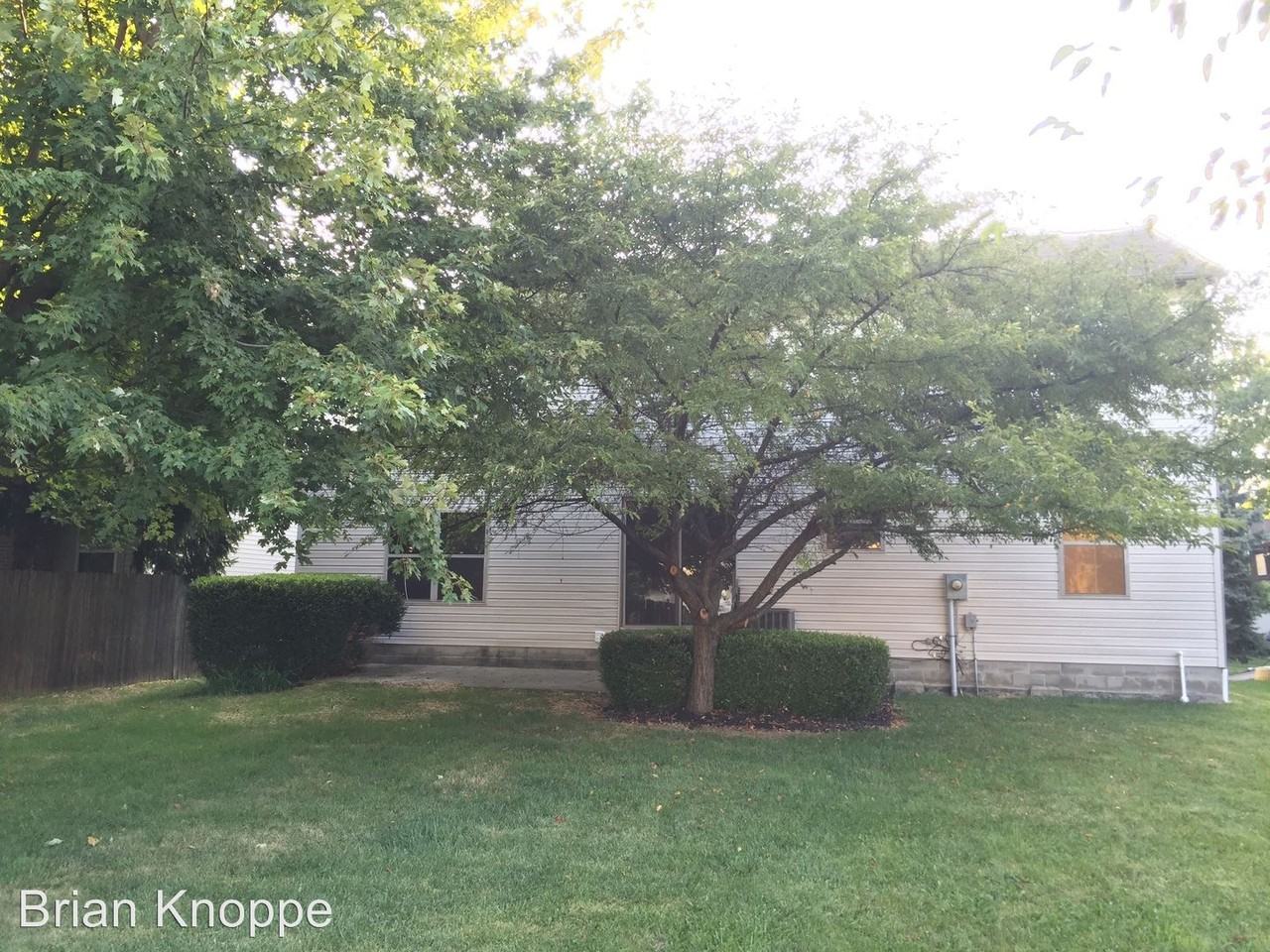 7987 Storrow Dr - Photo 2 of 28