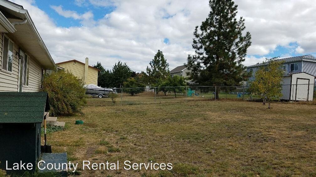305 19th Ave W - Photo 2 of 15