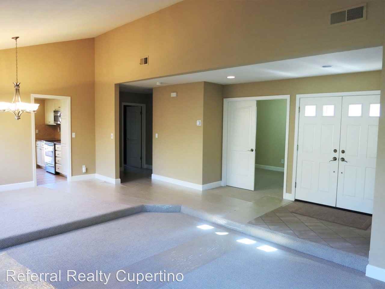 6669 Copperwood Cir - Photo 3 of 28