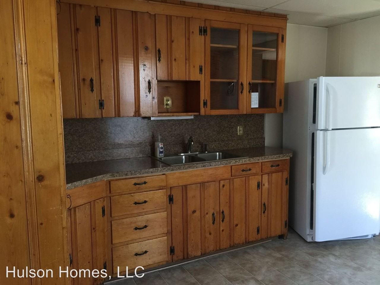 136 North St - Photo 2 of 6