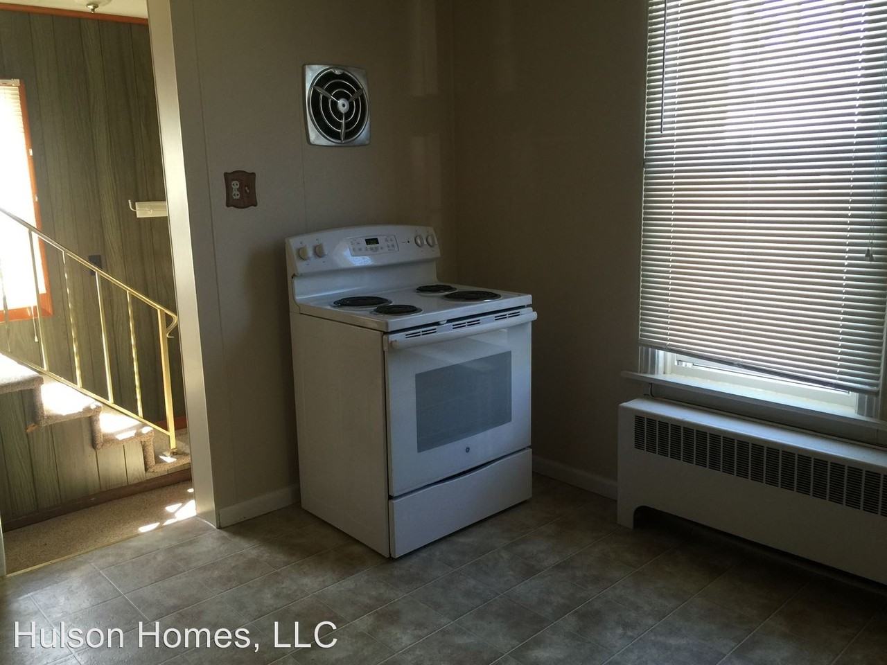 136 North St - Photo 3 of 6