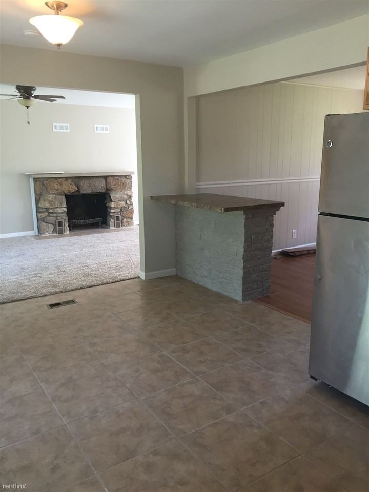 7004 Monongahela Dr - Photo 3 of 21