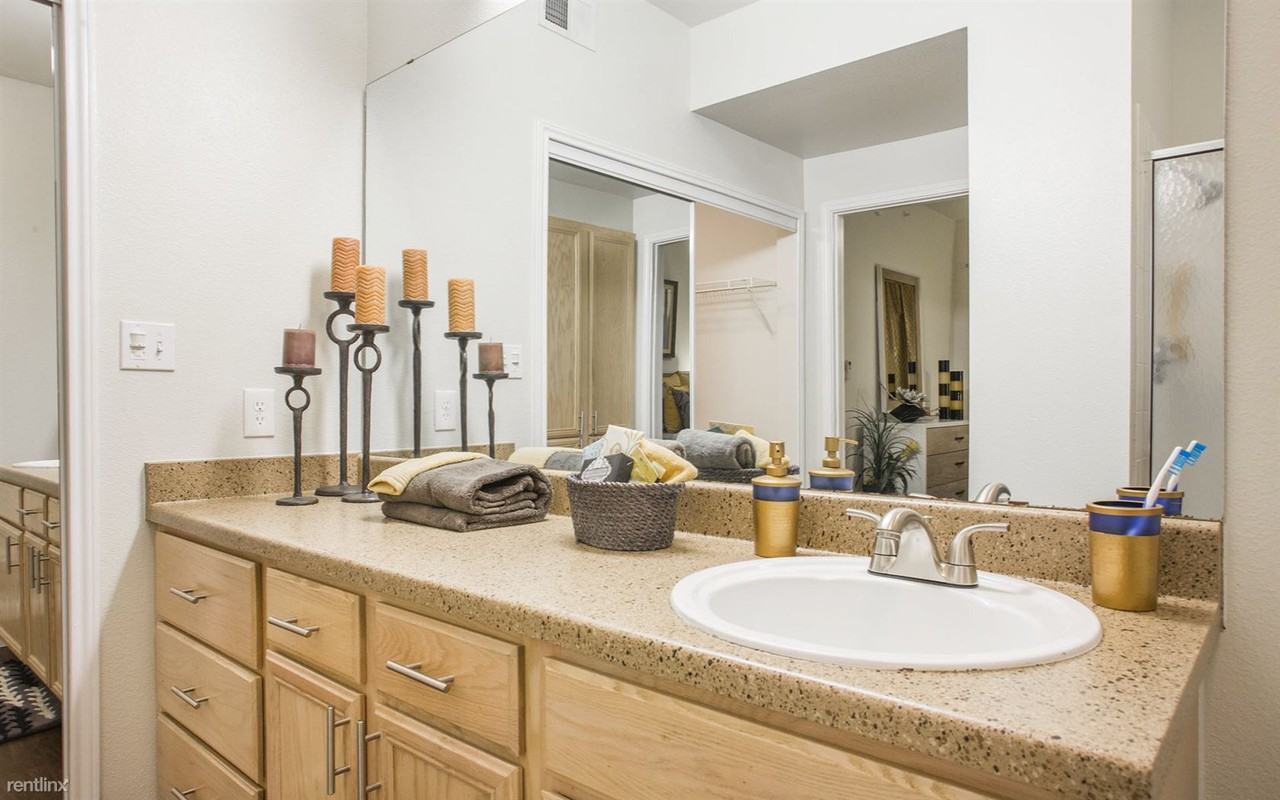 Silicon Hills-Close to Apple, Dell, Amazon, Google - Photo 3 of 24