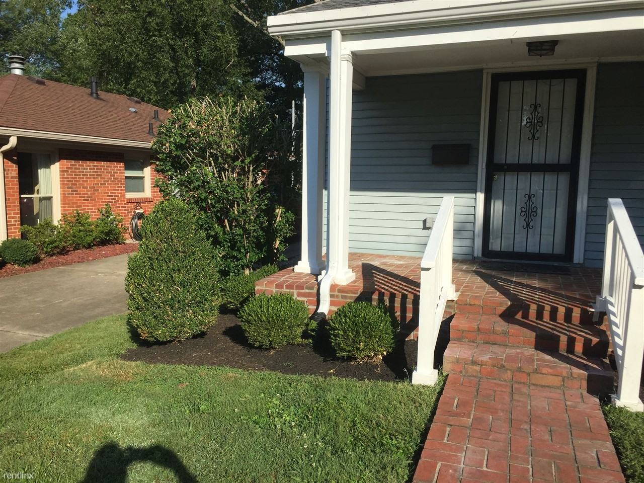 2385 Clarendon Ave - Photo 2 of 14