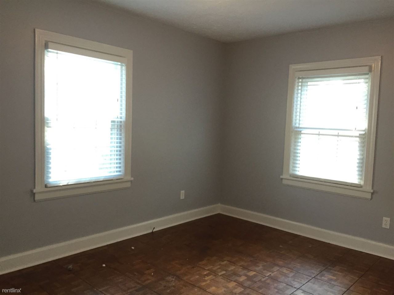 2385 Clarendon Ave - Photo 3 of 14