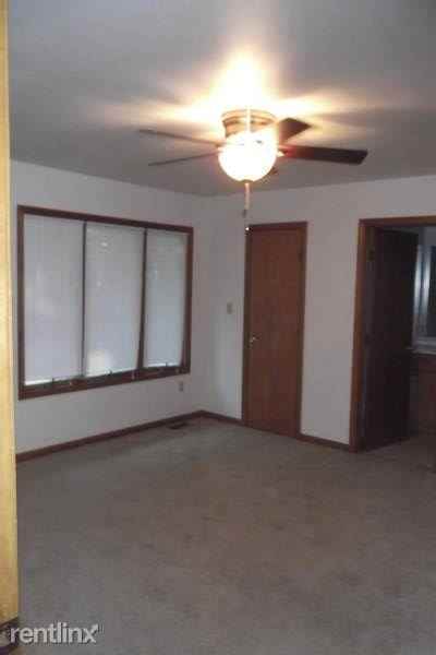 1211 Old Lincoln Hwy - Photo 3 of 7