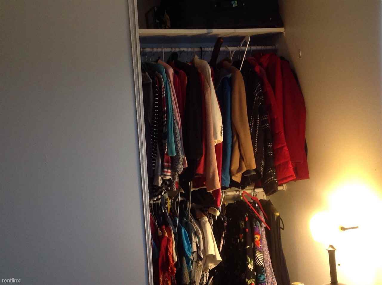 42 S Holman Way - Photo 3 of 10