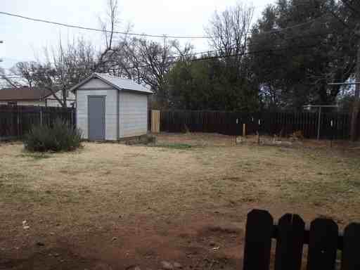1686 Pinon Ave - Photo 3 of 11