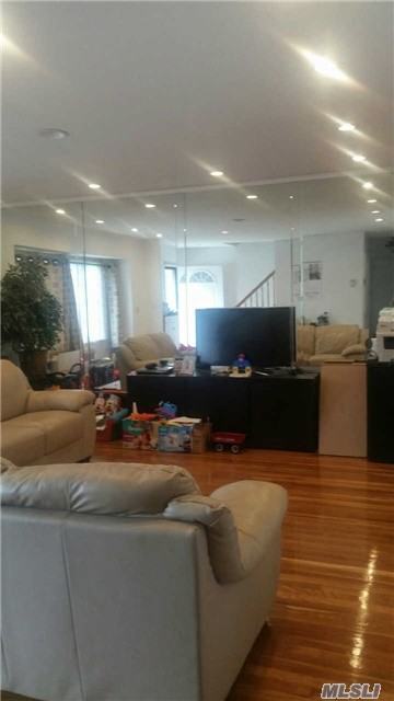 2 Sylvia Rd - Photo 2 of 11