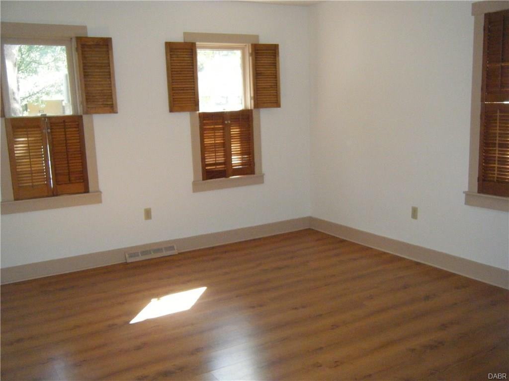 317 Jackson St - Photo 3 of 24