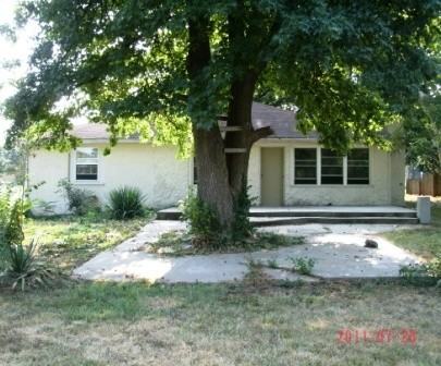 1509 S Oak Grove Ave - Photo 3 of 8