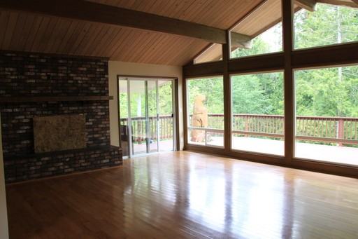 414 Chilvers Rd - Photo 3 of 11