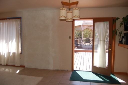 59 Longview Dr - Photo 3 of 8