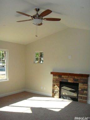 5790 King Rd - Photo 2 of 8