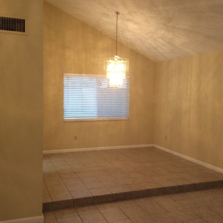 16110 Ravendale Dr - Photo 2 of 10