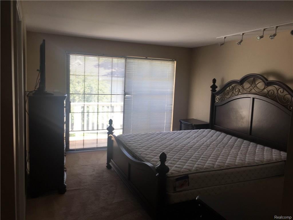 7139 Creeks Crossing - Photo 6 of 19