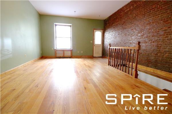 Riverside Dr & W 105th St #A