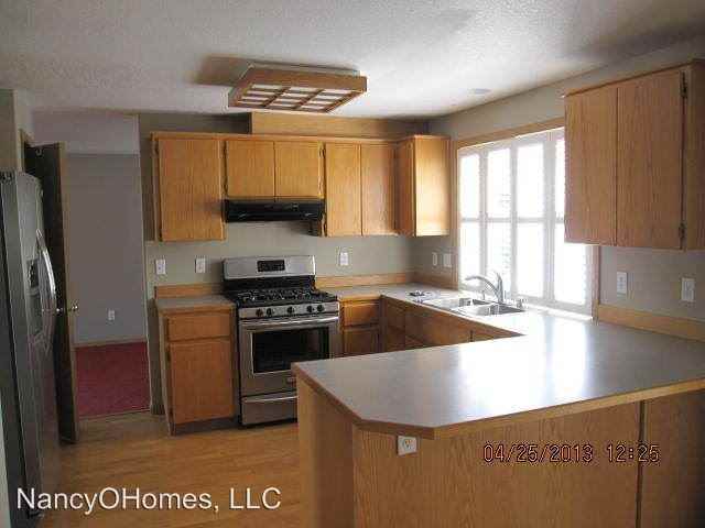 13803 NE 61st St - Photo 3 of 24