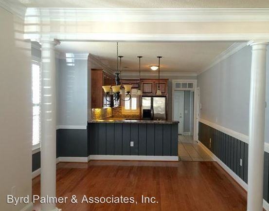 413 Greenwich Dr - Photo 3 of 13