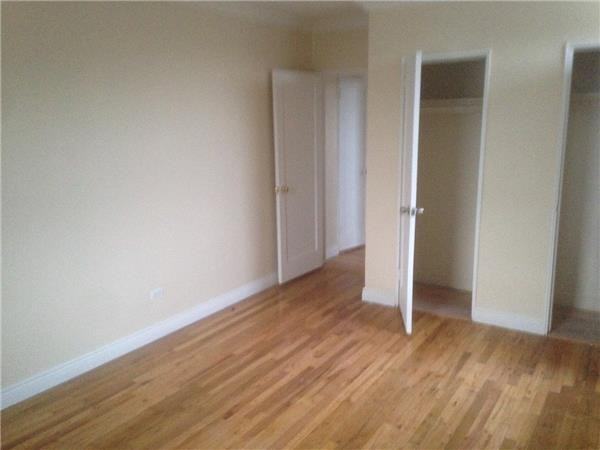 4149 Kings Hwy - Photo 3 of 6