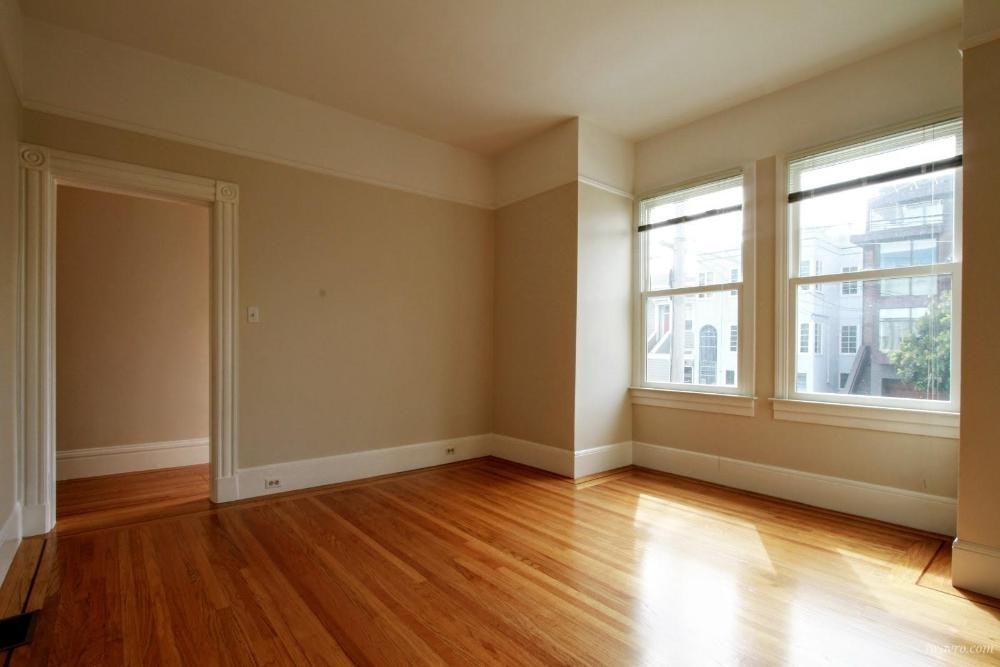 3026 Laguna St - Photo 3 of 8