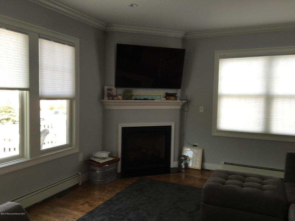 1828 Shore Blvd - Photo 3 of 12
