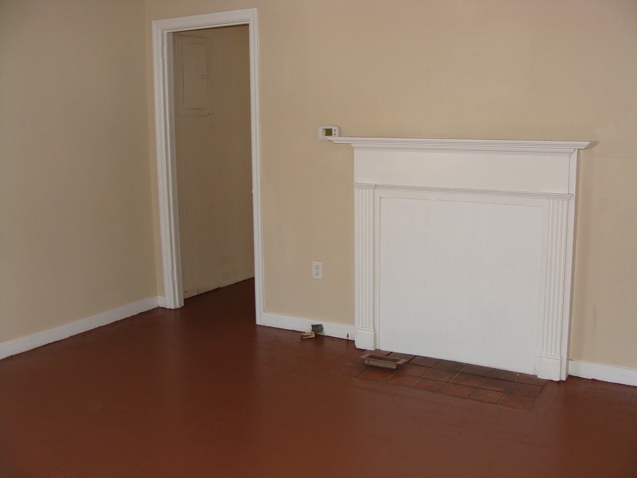 2219 Greenwood St - Photo 3 of 9