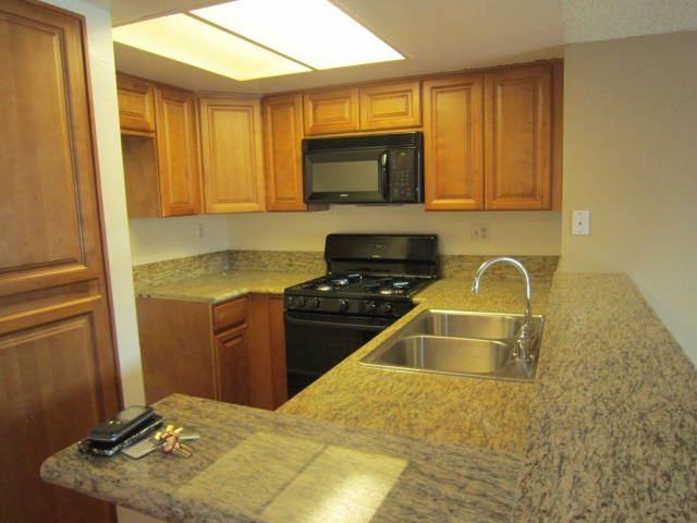 The Oaks - Photo 3 of 7