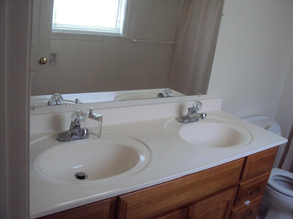 30500 Brannigan Dr - Photo 2 of 5